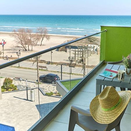 Glamour Red Apartment 22 In Spa Pool Resort Mamaia Εξωτερικό φωτογραφία
