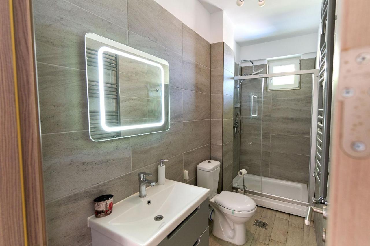 Glamour Red Apartment 22 In Spa Pool Resort Mamaia Εξωτερικό φωτογραφία