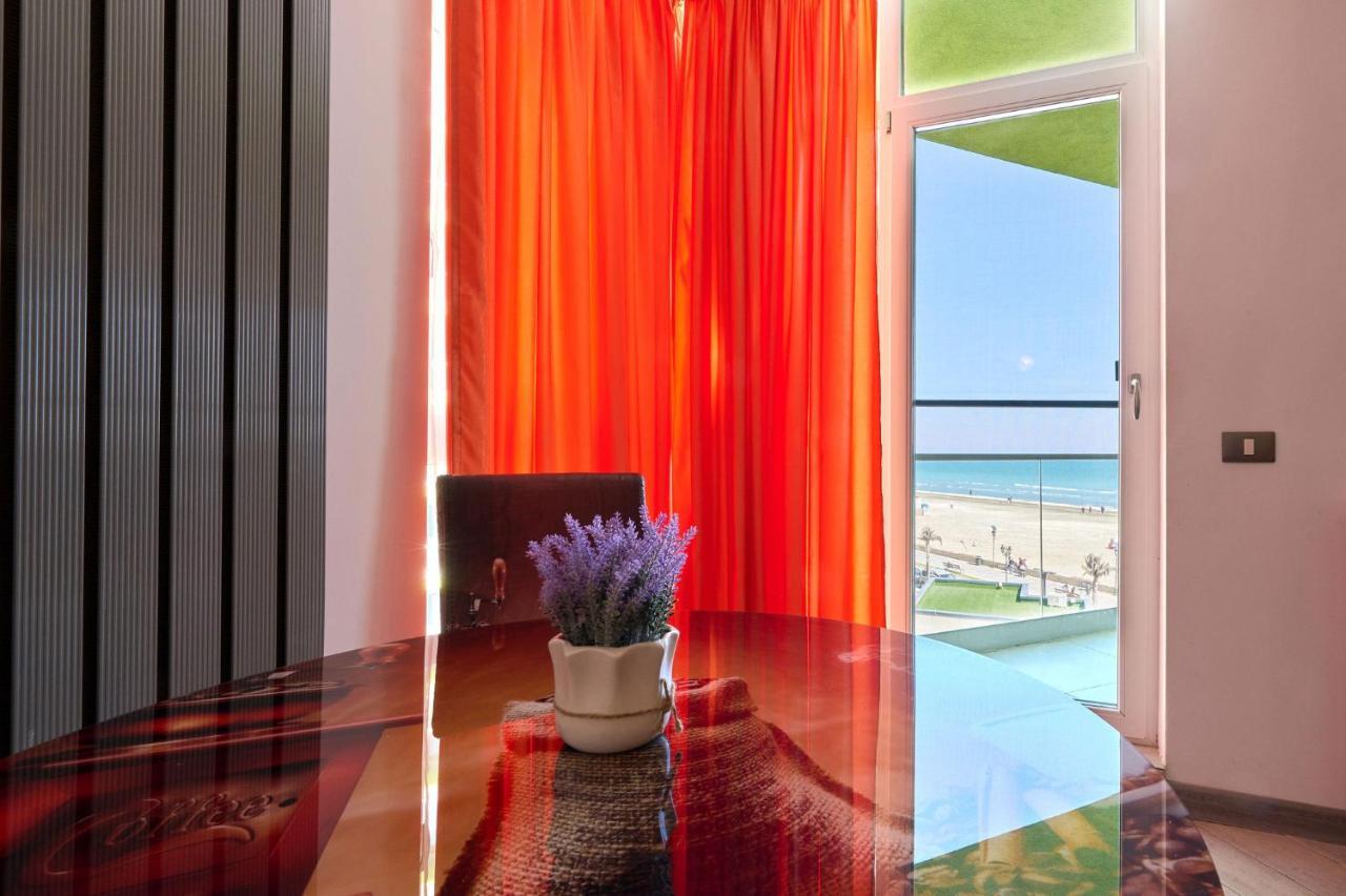 Glamour Red Apartment 22 In Spa Pool Resort Mamaia Εξωτερικό φωτογραφία