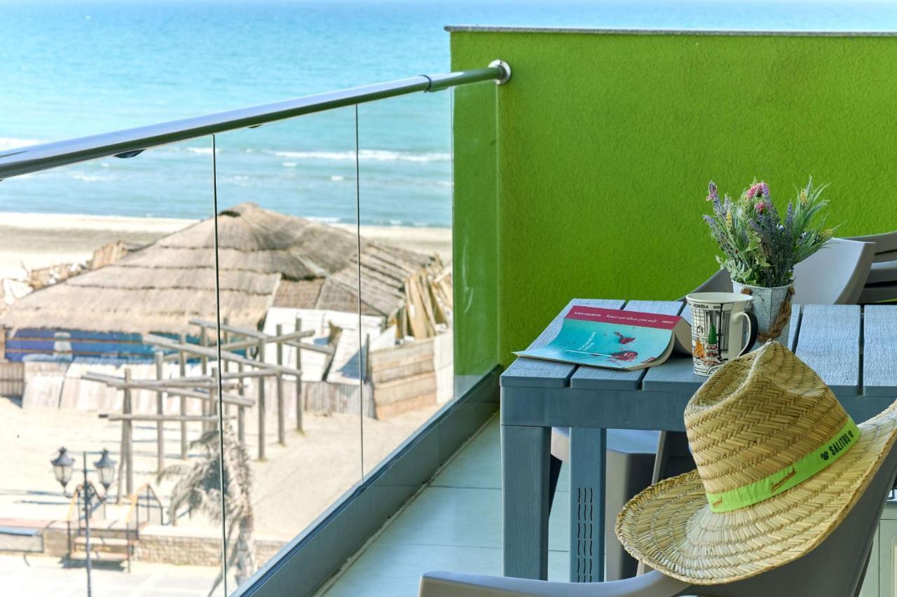Glamour Red Apartment 22 In Spa Pool Resort Mamaia Εξωτερικό φωτογραφία