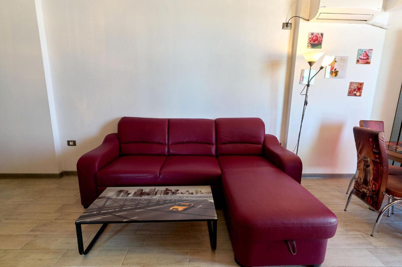 Glamour Red Apartment 22 In Spa Pool Resort Mamaia Εξωτερικό φωτογραφία