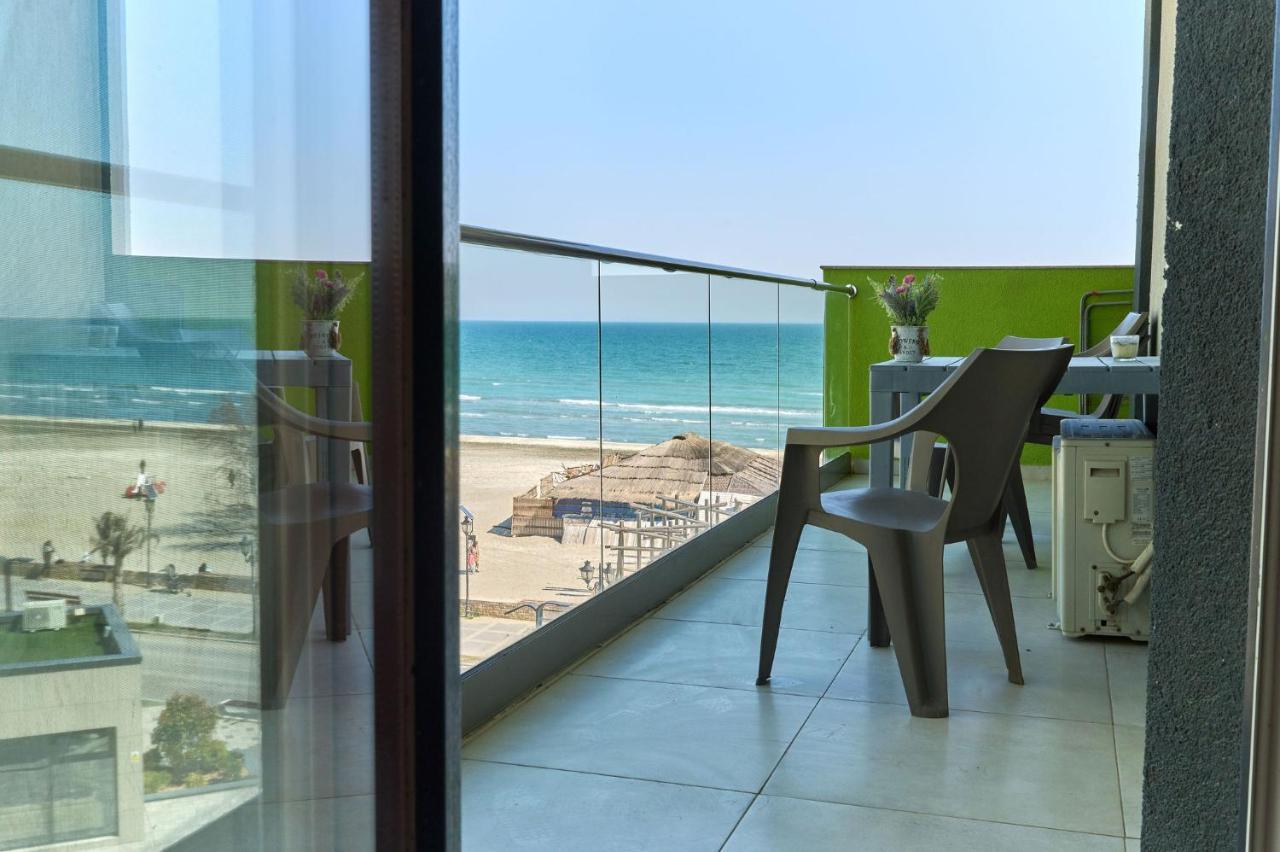 Glamour Red Apartment 22 In Spa Pool Resort Mamaia Εξωτερικό φωτογραφία