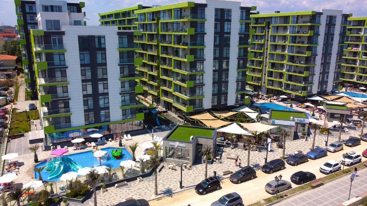 Glamour Red Apartment 22 In Spa Pool Resort Mamaia Εξωτερικό φωτογραφία